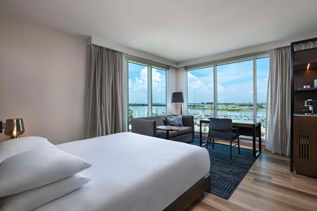 Отель Hyatt Regency Baytown-Houston Экстерьер фото